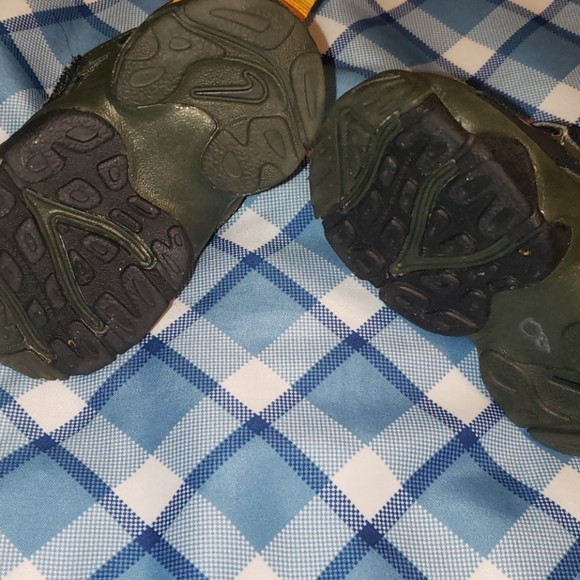 Nike - Picture 7 of 7